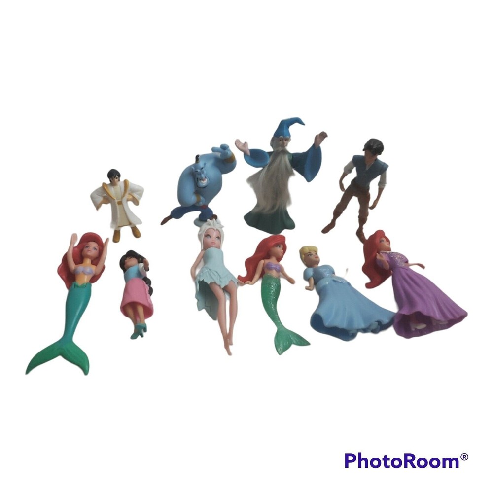 Disney Action Figures, Princesses,Prince, Aladdin,Genie and more.